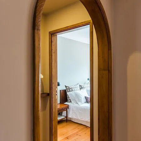 Lovelystay Central Secret